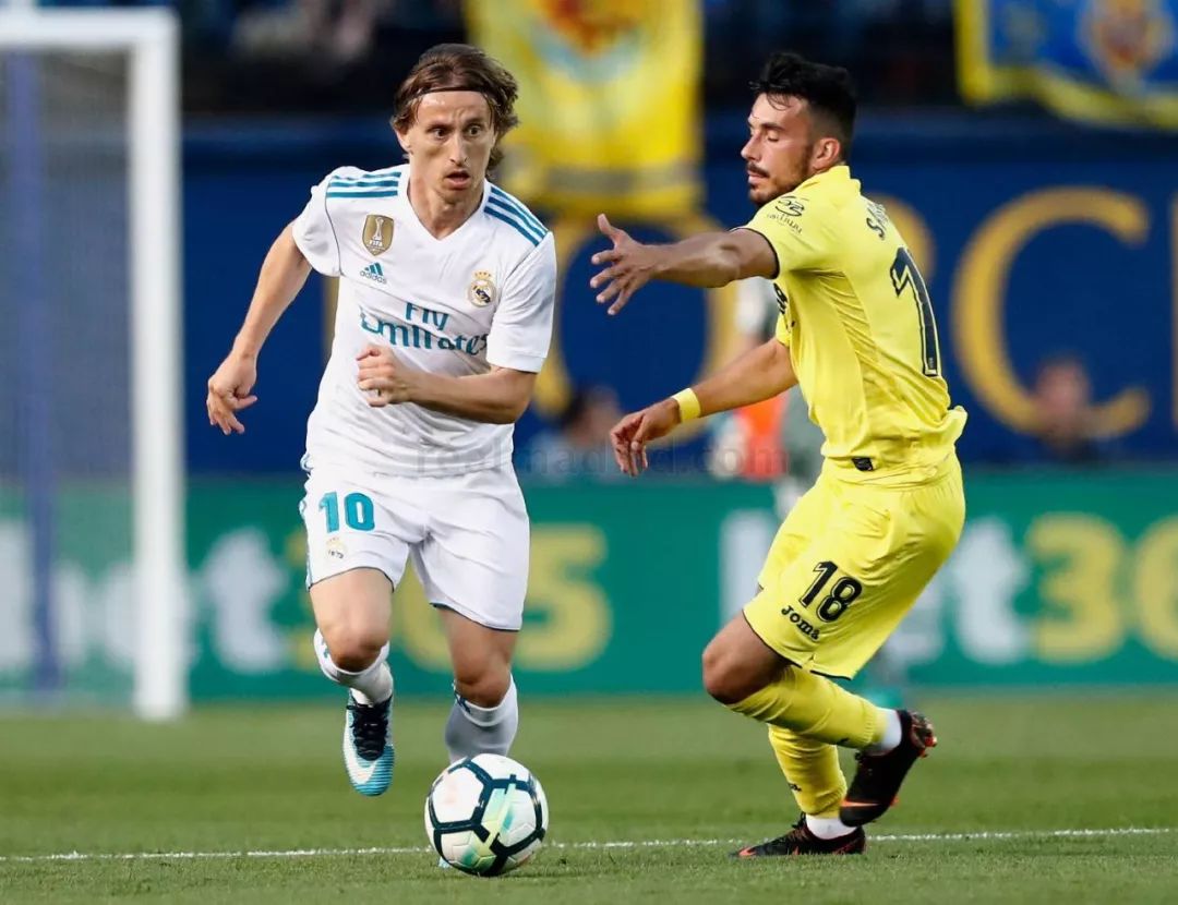 九游网页平台-包含里程碑夜！比利亚雷亚尔回应争议，社区盾转会期刷纪录，质疑声仍在，团队化学反应显著的词条