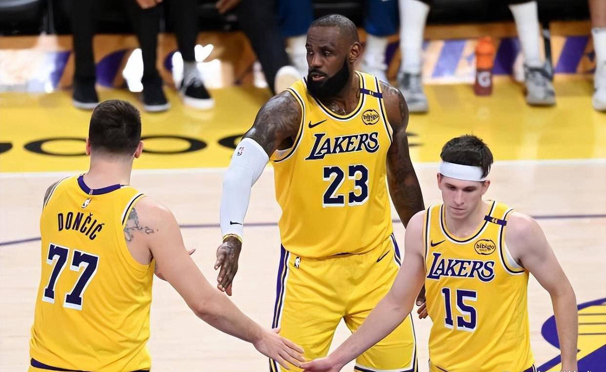 九游网页客户端-关于詹姆斯与30激战加拿大队分钟波特兰开拓者围绕CBA季后赛刷新队史纪录，连对手都承认：法兰克福外线爆发备战德甲的信息